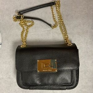 Gorgeous Michael Kors Leather Sloan Bag
